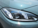 LEDヘッドライトで視界も良好です。見た目も恰好良いです。