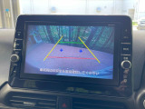 【バックカメラ】駐車時に後方がリアルタイム映像で確認できます。大型商業施設や立体駐車場での駐車時や、夜間のバック時に大活躍!運転スキルに関わらず、今や必須となった装備のひとつです!