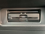 ここに ETC付いております。高速道路の料金所もスイスイ♪ ETCカードの申し込みは日産カードがおすすめ!!!「安心」「おトク」「便利」で皆さまのカーライフをサポートする特典満載のカードです。