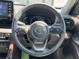 【純正革巻きステアリング】上質な革を使用することで、手にしっかり馴染みとても運転しやすいハンドルです♪