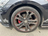 内装クリーニングも施しております。内装の綺麗なお車は気持ちが良くオススメさせていただく1つのポイントになっております。