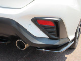 RAB(後退時ブレーキアシスト)搭載車両 後退時、車体後部に装着されたソナーセンサーが障害物を検知。衝突回避または被害を軽減します。