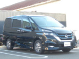 セレナ 1.2 e-POWER ハイウェイスター V 