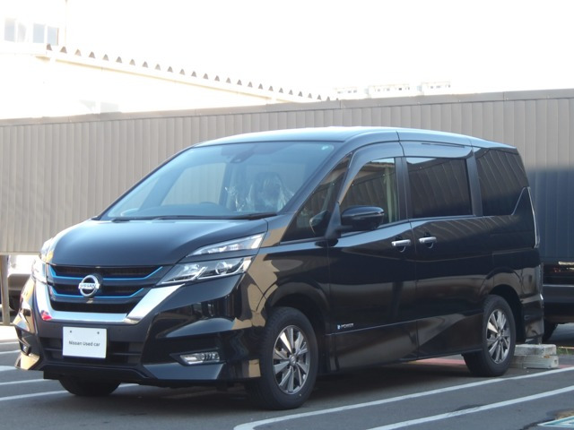 セレナ 1.2 e-POWER ハイウェイスター V 