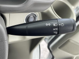 【オートライト(AUTO)】外の明るさをシステムが感知して、自動でヘッドライトが点灯します!ヘッドライトをつけ忘れを防ぐ便利機能です。