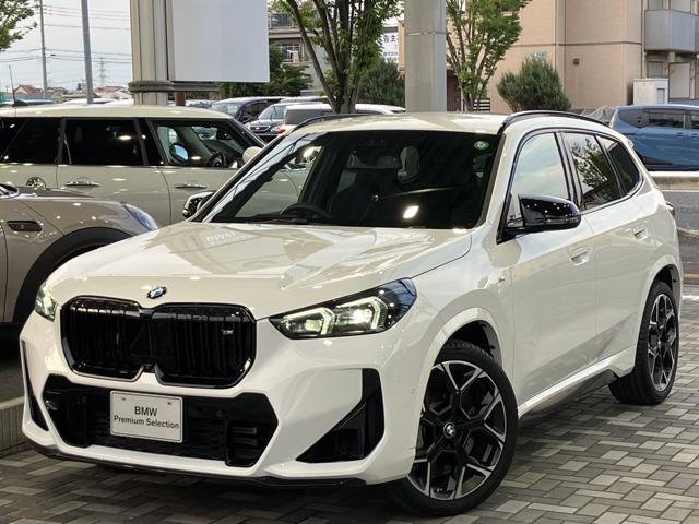 X1M35i xドライブ DCT 4WD