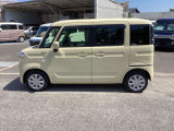 サイドビューです。車が走り去るまで、人の目に移りこむもの。見る人を魅了したい・・・。そんな想いでマツダデザインは作り出されています。
