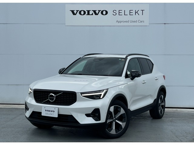 XC40アルティメット B4 AWD ダークエディション 4WD