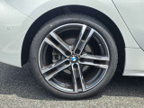 右後リヤ 225/40R18