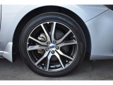 純正17インチアルミホイール付タイヤサイズは205/50R17