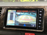 【パノラミックビューモニター】専用のカメラにより、上から見下ろしたような視点で360度クルマの周囲を確認することができます☆死角部分も確認しやすく、狭い場所での切り返しや駐車もスムーズに行えます。