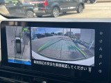 【アラウンドビューモニター】専用のカメラにより、上から見下ろしたような視点で360度クルマの周囲を確認することができます☆死角部分も確認しやすく、狭い場所での切り返しや駐車もスムーズに行えます。