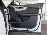 燃料一滴一滴をパワーへと昇華させるAudi独自のFSI(直噴システム)により、燃料を無駄なく燃焼。