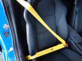オプション:シートベルト(レーシングイエロー)