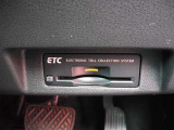 ビルトインETC インストルメントパネルのデザインにフィットするETCです。