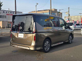 セレナ 1.4 e-4ORCE ハイウェイスターV 4WD 