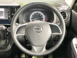 【純正革巻きステアリング】上質な革を使用することで、手にしっかり馴染みとても運転しやすいハンドルです♪