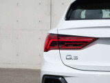 一目でAudiだと分かる特色を持つデザイン。