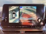 アラウンドビューモニターは4方のカメラで真上から車を見たようにモニターで確認ができる日産の自慢の装備です。是非実際の車で体感してみてください。