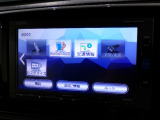 CD、DVD、Bluetooth、AM、FM、AUX、スマートフォン接続ができます。