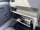 届出済未使用車を一人でも多くの方に提供できるよう専門スタッフがしっかりと説明し、相談にのらせていただきます。