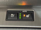 【シートベンチレーション】夏場は涼しい風でお尻や背中の熱やムレを防ぎ、冬はエアコンよりも早く温まってポカポカに!季節を問わず快適に過ごせます。