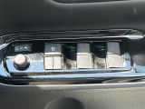 気になる車はすぐにお問い合わせください!画面右側の0066から始まる無料ダイヤルからお問い合わせ下さい!専門スタッフがお車のご質問にお答えいたします!