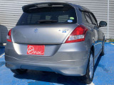 当店は新車販売・中古車販売・車検・整備・鈑金塗装・用品販売・自動車保険を取扱い、カーライフの総合店舗です。