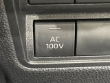 【アクセサリーコンセント】キャンプやスポーツ、アウトドアでのアクティビティはもちろん、災害・停電の際に助けにもなるAC100Vコンセントを装備♪ケータイやタブレット、ゲーム機器の充電にも♪