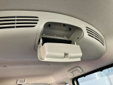 メガネ収納ボックス付き!日差しが強くて運転が困難な時に役に立つ、サングラスの出し入れが簡単で便利なので是非お試しください!