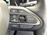 【レーダークルーズコントロール】高速道路での長距離走行が楽に!!自動で速度を保つクルーズコントロールが、衝突軽減システムと連携し、前方の車両を感知して車間を保つように速度調節してくれます!!