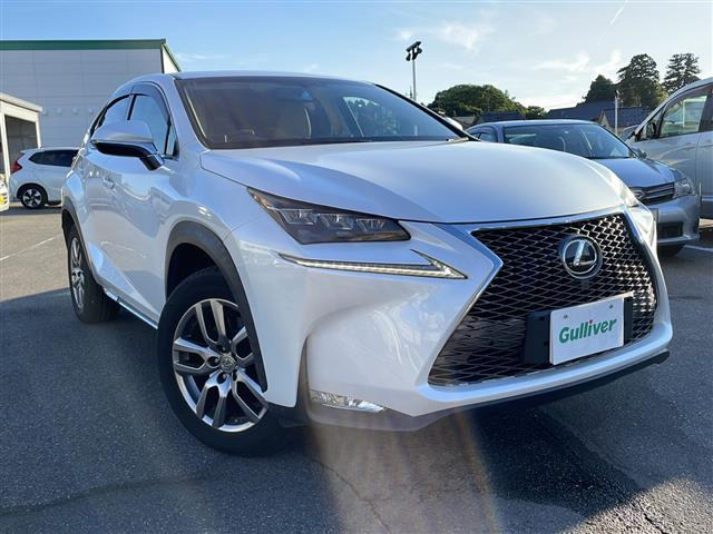 NX200t Iパッケージ 4WD本革シート