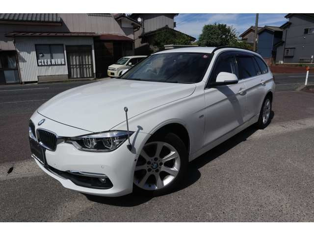 3シリーズツーリング 320i ラグジュアリー 