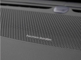 【harman/kardon】世界のオーディオファン垂涎のプレミアムサウンドシステムを搭載。原音に近い音場空間を忠実に再現。乗る人すべてに最良の音響体験を提供します。