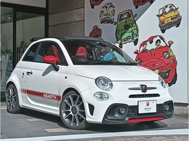 アバルト595Cツーリズモ