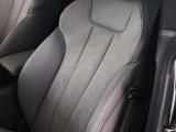 ●S-lineではお車のスポーティな個性をさらに際立てます。インテリアの上質なディティールが魅力をさらに演出します。