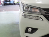 LEDヘッドライトは、点灯の瞬間から最大光量を発揮し、突然暗くなるトンネルなどでの安定感を高めます。