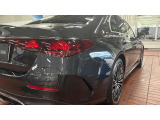 メルセデス・ベンツの定める厳しい基準をクリアしたお車のみをご案内させて頂きます。納車前整備はメーカー規定に基づき100項目にも及ぶ点検を熟練のメカニックによって行いご納車させて頂きます。