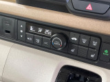【シートヒーター】運転席/助手席共に温度調節が可能なシートヒーターを装備。季節を問わず快適にドライブできます。