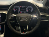 Audiは創業者であるホルヒの「いかなる時代においても第一級の素材を用い、操縦安定性に優れ、さらに進歩的なクルマの製造を目指す」という考え方に則り、こだわり抜かれたインテリアを目指しています。