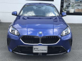 【BMWの伝統-1】BMWの特徴的な“キドニーグリル”は、80年以上続く伝統の形でございます。変わらないこだわりのデザインが、プレミアムブランド“BMW”を創り出します。
