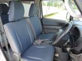 【運転席】最適なドライビングポジションで操作性を向上!長時間運転の疲れを軽減します。