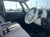 当店は新車販売・中古車販売・車検・整備・鈑金塗装・用品販売・自動車保険を取扱い、カーライフの総合店舗です。