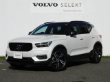 2021年モデル『XC40 B4 AWD R-DESIGN』LEDヘッドライトSENSUSNavi 黒シート360度カメラ 前後シートヒーターステアリングホイールヒーターパワーテールゲートオレンジカー