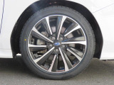 225/45R18