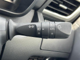 【オートライト(AUTO)】外の明るさをシステムが感知して、自動でヘッドライトが点灯します!ヘッドライトをつけ忘れを防ぐ便利機能です。