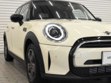 お車や各種ファイナンスプログラム、保証プログラム、お客様お一人お一人に最適なご案内をさせて頂けるよう準備してスタッフ一同お待ち申し上げております。