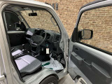 ■充実のアフターサービス■ 車の販売はもちろん、自社整備工場・自社鈑金工場・オイル交換&点検専門店舗を完備しておりますので納車後もお客様のカーライフをトータルでサポートいたします。