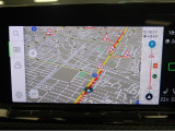 タッチスクリーンを採用。従来のナビゲーションシステムの域を超える、車両を総合的に管理するインフォテイメントシステムです。