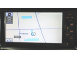 ナビは純正品。ワンセグテレビ・CD・Bluetooth・SDオーディオ・スマホ・外部入力・ハンズフリー電話対応です。